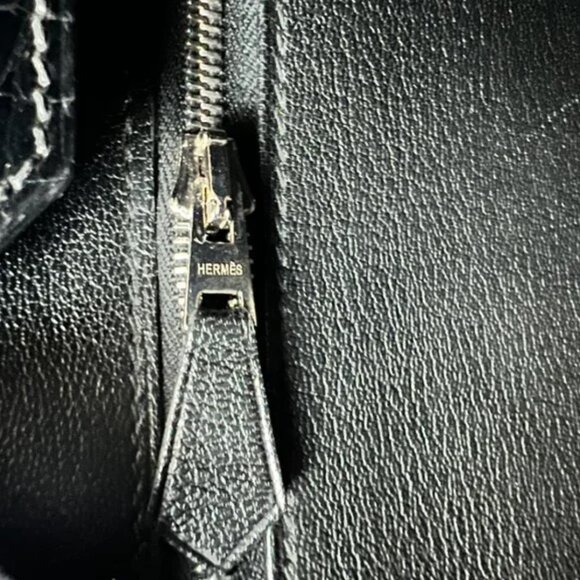 Hermes Shiny Porosus Crocodile Skin Birkin 35 w Palladium HW in Noir or Black - Picture 11 of 13